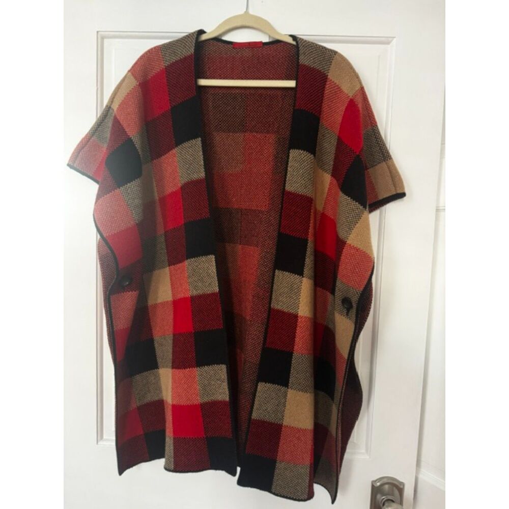 Carolina Herrera plaid poncho cape, One size.